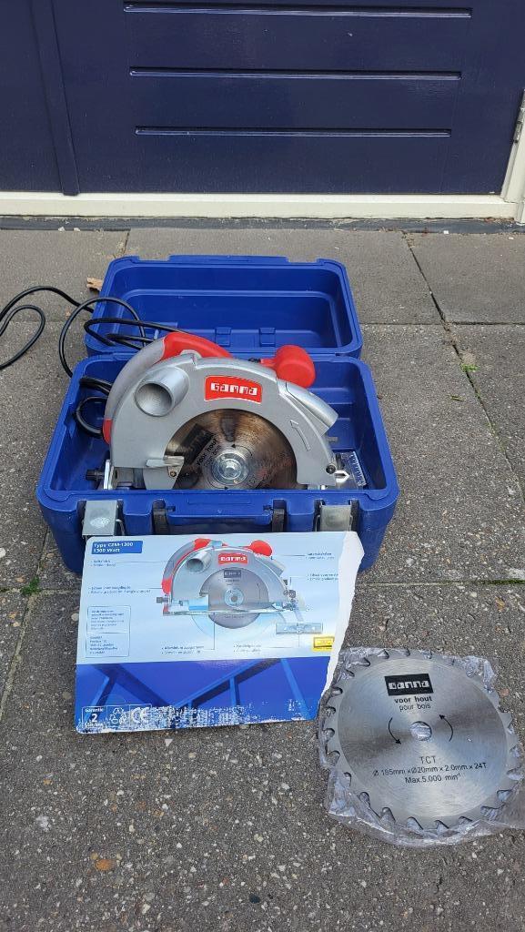 Gamma CZM-1300 Cirkelzaag in koffer (+extra zaag/ geleider), Doe-het-zelf en Verbouw, Gereedschap | Zaagmachines, Gebruikt, Cirkelzaag
