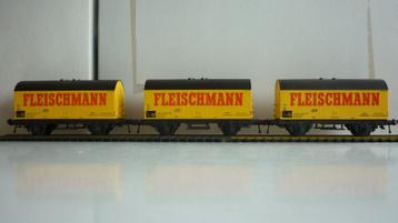 3 Fleischmann H0 gesloten goederenwagons beschikbaar voor biedingen