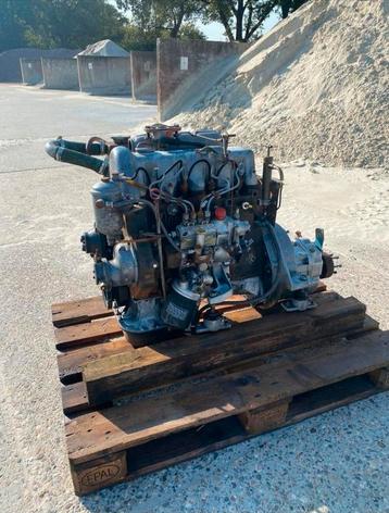 Mercedes 616 marine motor beschikbaar voor biedingen