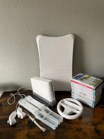 Wii console met veel assesoires, Spelcomputers en Games, Spelcomputers | Nintendo Wii, Ophalen of Verzenden, Zo goed als nieuw