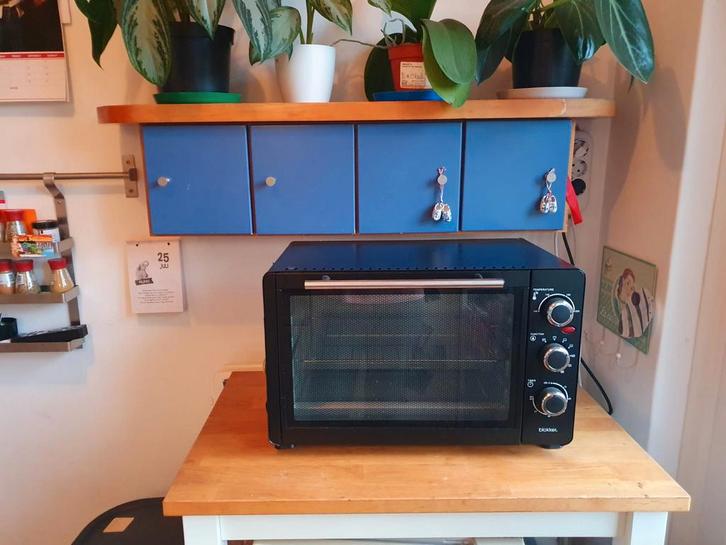 Plateau met hangkastjes, Huis en Inrichting, Kasten | Boekenkasten, Gebruikt, 100 tot 150 cm, Minder dan 100 cm, 25 tot 50 cm