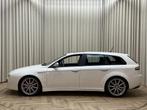 Alfa Romeo 159 Sportwagon 1.7 T TI *Schuifdak* CarPlay, Lede, Voorwielaandrijving, Euro 5, Gebruikt, Zwart