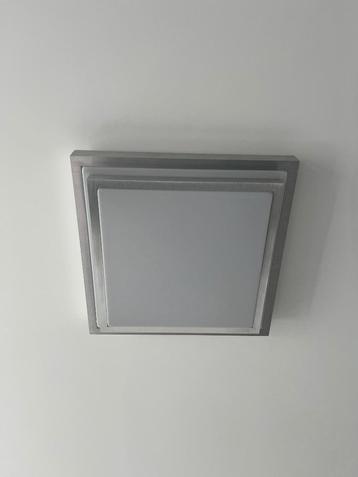 Plafondlamp 41 x 41 cm beschikbaar voor biedingen