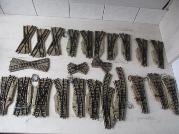 Märklin Wissels en Kruizen 24x, Hobby en Vrije tijd, Modeltreinen | H0, Zo goed als nieuw, Rails, Wisselstroom, Märklin, Ophalen