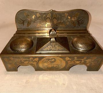Inktstel Javaans / Balinees ? zwaar messing / brons Antiek beschikbaar voor biedingen