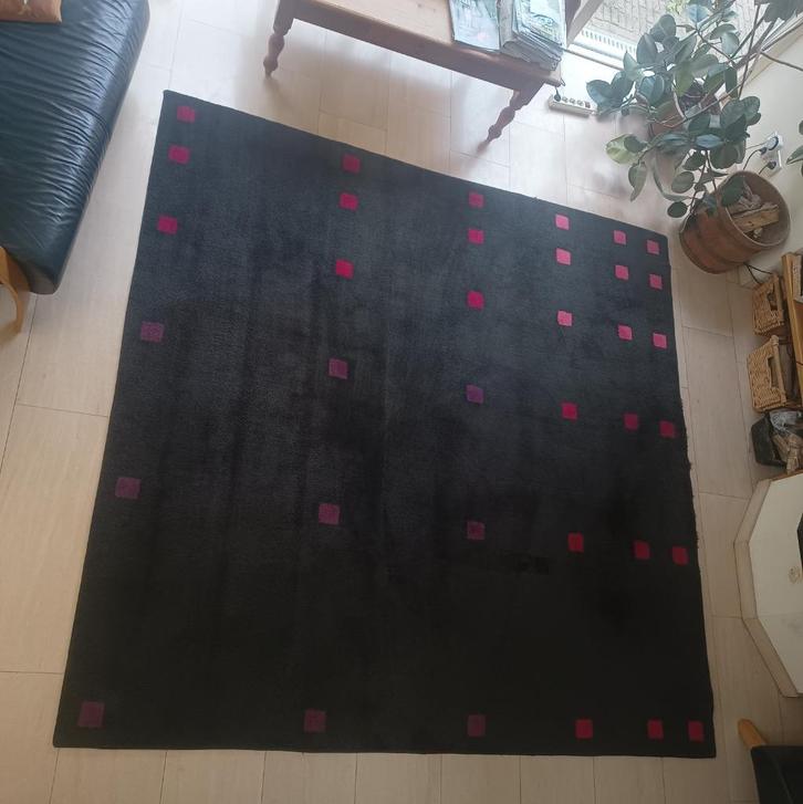 Design vloerkleed van Kinast 240x240cm, Huis en Inrichting, Stoffering | Tapijten en Kleden, Gebruikt, 200 cm of meer, 200 cm of meer