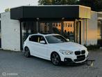 BMW 1-serie 118i High Executive|PANO|KEYLESS|CARPLAY|, 65 €/maand, Gebruikt, Wit, Bedrijf