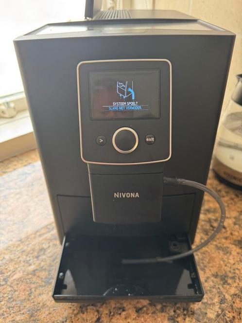 Nivona NICR 820, Witgoed en Apparatuur, Koffiezetapparaten, Gebruikt, Koffiebonen, Overige modellen, 2 tot 4 kopjes, Afneembaar waterreservoir