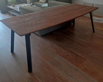 Eettafel merk Xooon Halmstad 220x100 beschikbaar voor biedingen