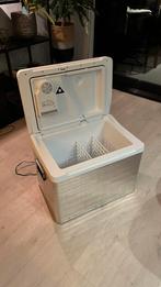 Koelbox 220V/12V - Ideaal voor onderweg!, Caravans en Kamperen, Koelboxen, Ophalen of Verzenden, Gebruikt, Koelbox, Elektrisch