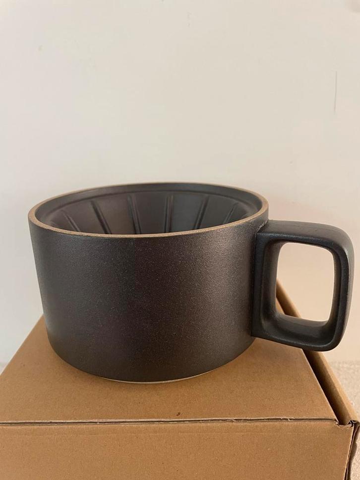 Japans koffie filter. Slow coffee dripper. Hasami design, Huis en Inrichting, Keuken | Servies, Zo goed als nieuw, Overige stijlen