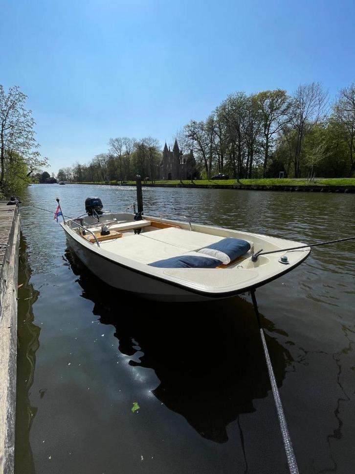 Boston Whaler 13ft, Watersport en Boten, Vis- en Consoleboten, Zo goed als nieuw, 10 tot 30 pk, 3 tot 6 meter, Benzine, Buitenboordmotor