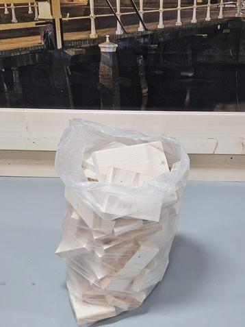 Afvalhout - Nieuw Vurenhout (60ltr) beschikbaar voor biedingen