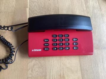 Rode druktoetstelefoon Betacom Model Phoenix SL30 T beschikbaar voor biedingen