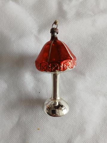 oude glazen kerstbal schemerlampje  beschikbaar voor biedingen