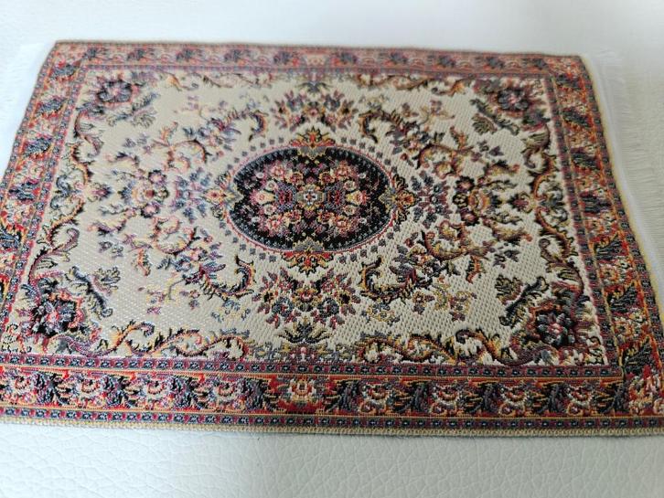 miniatuur tapijt tapijtje rood vloerkleed poppenhuis 1:12, Verzamelen, Poppenhuizen en Toebehoren, Nieuw, Poppenhuis, Verzenden