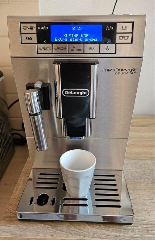 DeLonghi PrimaDonna DeLuxe XS (xtra small), Witgoed en Apparatuur, Koffiezetapparaten, Gebruikt, Koffiebonen, Koffiemachine, 4 tot 10 kopjes