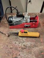 Electromotor met vertragingsbak, Doe-het-zelf en Verbouw, Lieren en Takels, Ophalen, Zo goed als nieuw