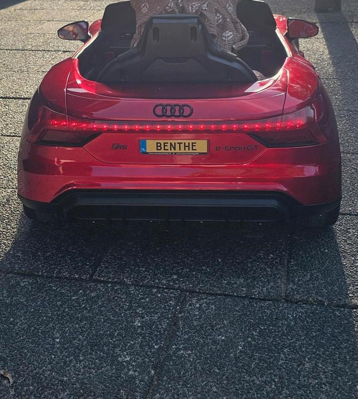 Audi kinderauto 4WDrive !!, Kinderen en Baby's, Speelgoed | Babyspeelgoed, Ophalen of Verzenden