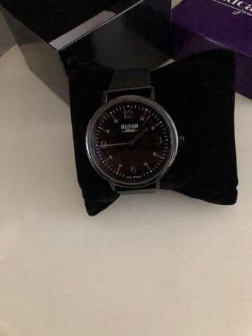 Heren horloge zwart beschikbaar voor biedingen