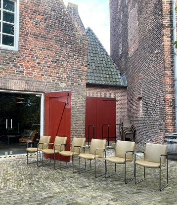 Leolux Talos eetkamerstoelen (6)nw €5970,-! beschikbaar voor biedingen