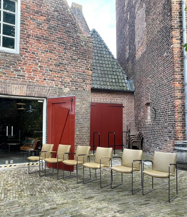 Leolux Talos eetkamerstoelen (6)nw €5970,-!, Huis en Inrichting, Stoelen, Nieuw, Vijf, Zes of meer stoelen, Leer, Ophalen