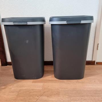 3x Curver Prullenbak - 1 Beschadigd beschikbaar voor biedingen