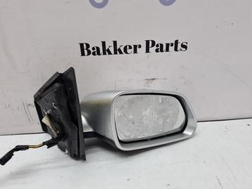 Buitenspiegel rechts van een Volkswagen Polo beschikbaar voor biedingen