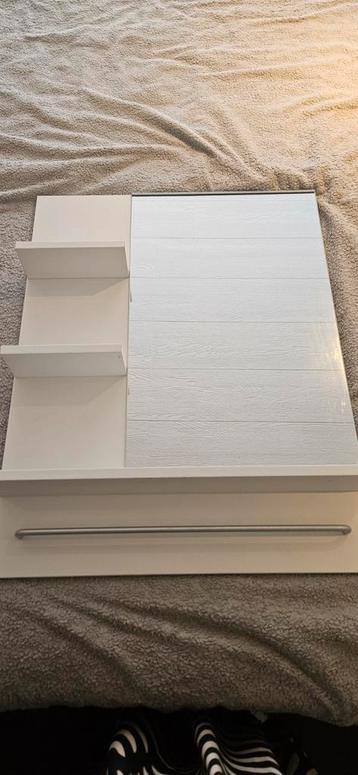 Badkamer spiegel  beschikbaar voor biedingen
