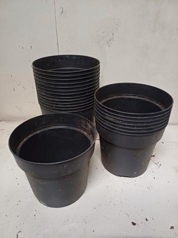 Kweekpotten 19 cm beschikbaar voor biedingen