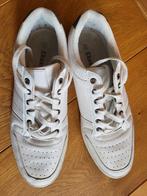 Witte Sneakers met grijze hiel/hak - Checker -nog als nieuw!, Wit, Ophalen of Verzenden, Checker, Sneakers of Gympen