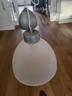 Twee lampen met glazen kap, Ikea, Huis en Inrichting, Lampen | Hanglampen, Ophalen of Verzenden, Zo goed als nieuw, Glas, Minder dan 50 cm