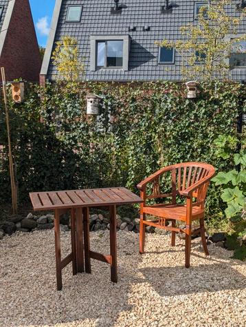 Teak Tuinset met Ronde Stoel en Inklapbare Tafel beschikbaar voor biedingen