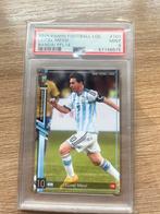 Messi 2015 Bandai PFL 14 - Panini PSA 9, Ophalen of Verzenden, Zo goed als nieuw, Buitenlandse clubs, Spelerskaart