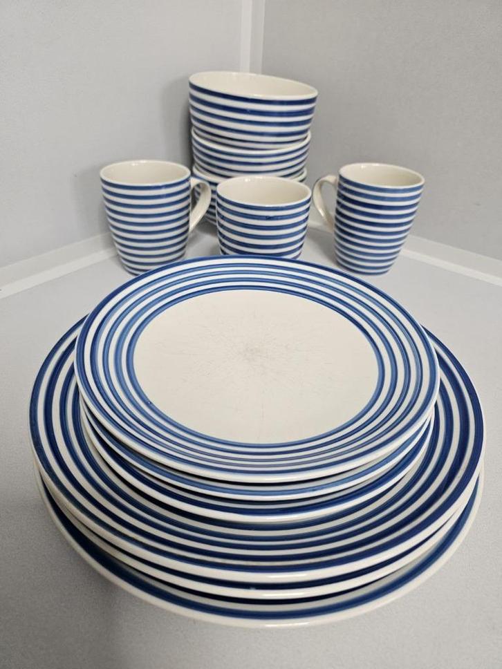 3-delig serviesset met blauwe ringen, Huis en Inrichting, Keuken | Servies, Gebruikt, Compleet servies, Overige stijlen, Aardewerk