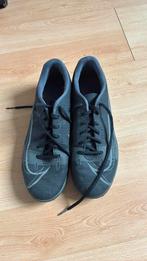 Nike kunstgras schoenen., Ophalen, Gebruikt, Schoenen, Maat L