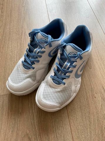 Padelschoenen bullpadel maat 37 beschikbaar voor biedingen