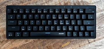 Mechanisch toetsenbord zwart met roze keys beschikbaar voor biedingen