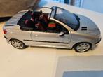 Peugeot 206 CC met klapdak 1/18, Hobby en Vrije tijd, Modelauto's | 1:18, Ophalen of Verzenden, Gebruikt, Auto, Welly