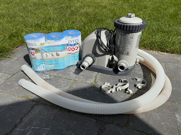 Intex Krystal Clear Filterpomp 636T, Tuin en Terras, Zwembad-toebehoren, Zo goed als nieuw, Zwembadpomp, Ophalen of Verzenden