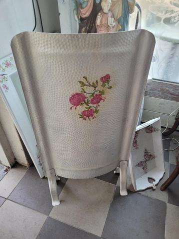 zeer oud zomer haardscherm met bloemen decor foto 1 t/m 5 beschikbaar voor biedingen