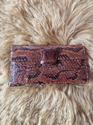 Vintage slangenleer clutch  beschikbaar voor biedingen