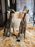 Beeld windhond bronskleur polyester, Ophalen of Verzenden, Nieuw, Dier