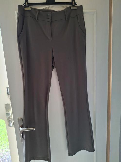 SPLINTERNIEUWE broek,  merk Red Button,  maat 42/44, Kleding | Dames, Broeken en Pantalons, Nieuw, Maat 42/44 (L), Overige kleuren