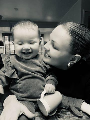 Betrouwbare babysitter/au pair zoekt oppasbaantje beschikbaar voor biedingen