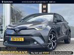 Toyota C-HR 1.8 Hybrid Bi-Tone | Stoel en stuurverwarming |, Auto's, Toyota, Stof, Euro 6, 4 cilinders, 122 pk