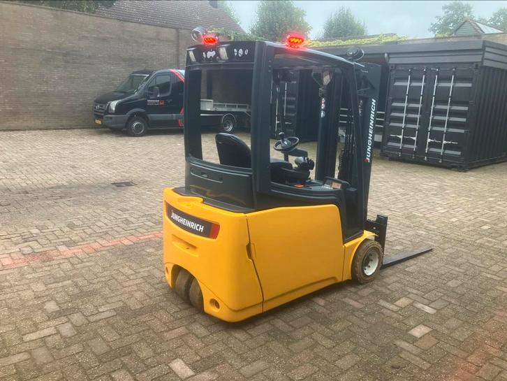 Jungheinrich EFG220 elektrische heftruck /Triplomast, Zakelijke goederen, Machines en Bouw | Heftrucks en Intern transport, Heftruck
