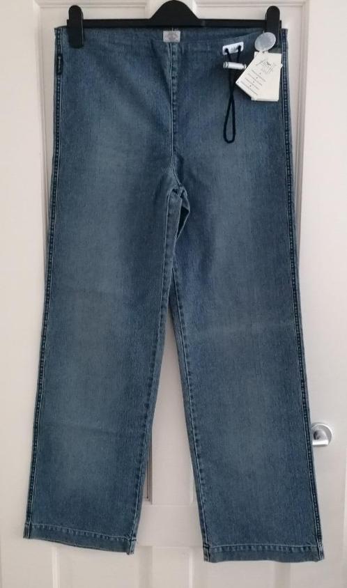 Emporio Armani nieuwe vintage jeans 2002-2004 40-42 nr 46595, Kleding | Dames, Spijkerbroeken en Jeans, Nieuw, W30 - W32 (confectie 38/40)
