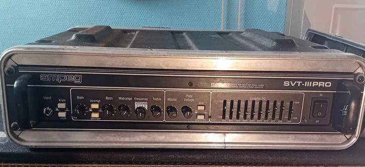 Ampeg SVT-3 PRO Bass Versterker + Flightcase, Muziek en Instrumenten, Versterkers | Keyboard, Monitor en PA, Gebruikt, Minder dan 500 watt