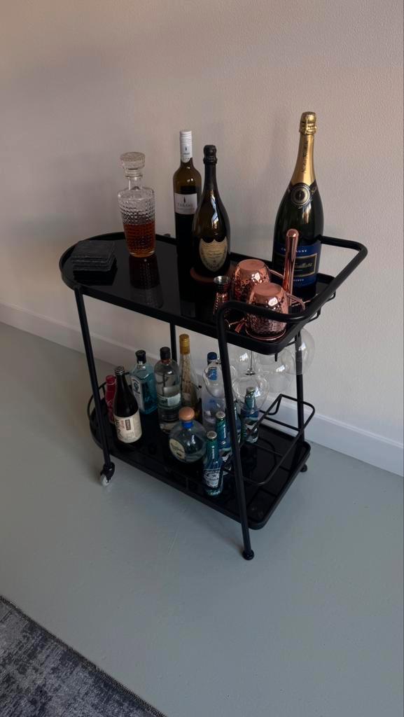 Luxe Dutchbone Giulia bartrolley op wielen, Huis en Inrichting, Woonaccessoires | Wijnrekken, Zo goed als nieuw, 75 cm of meer